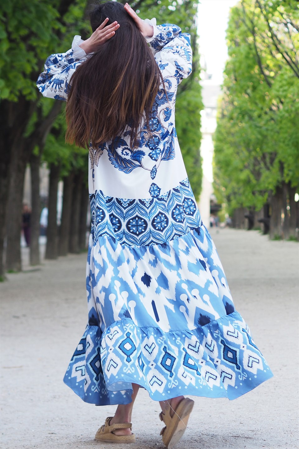 Poplin Lizbon Çini Desen Önü Patlı Elbise - İndigo